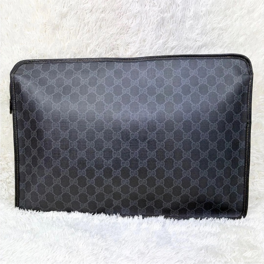 Gucci Black Clutch with Green and Red Accents - Picture 3 of 10